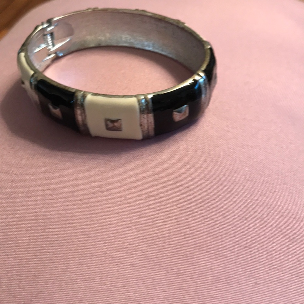 Cream and black enamel bracelet